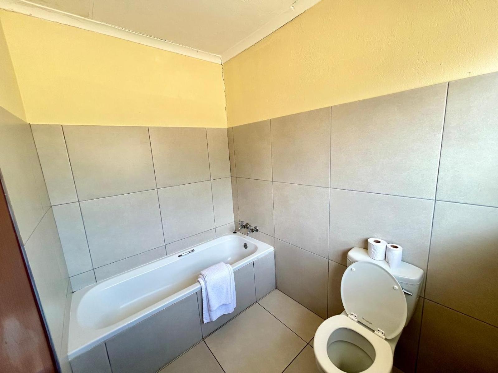 Karibu Leisure Resort Thapane Bagian luar foto