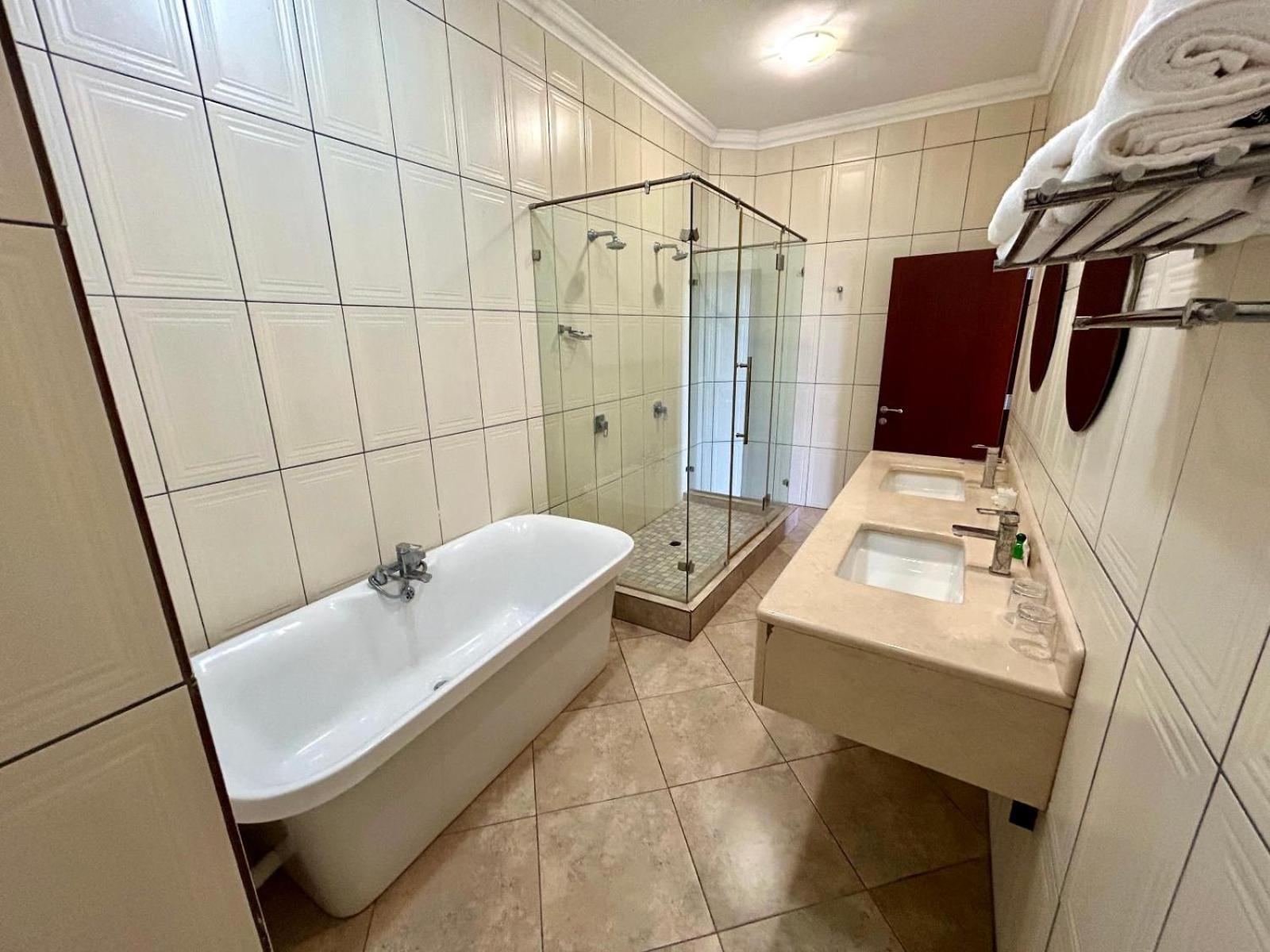 Karibu Leisure Resort Thapane Bagian luar foto