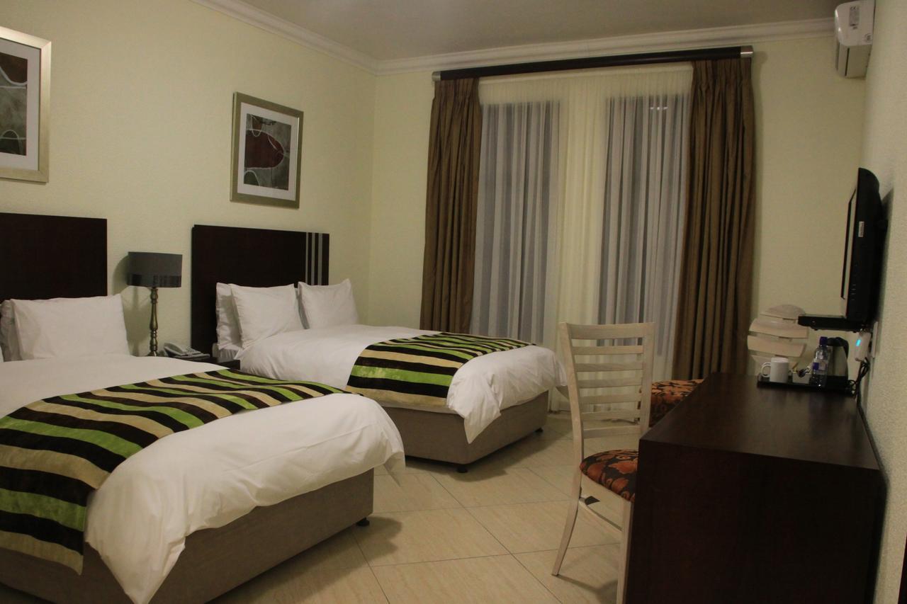 Karibu Leisure Resort Thapane Bagian luar foto
